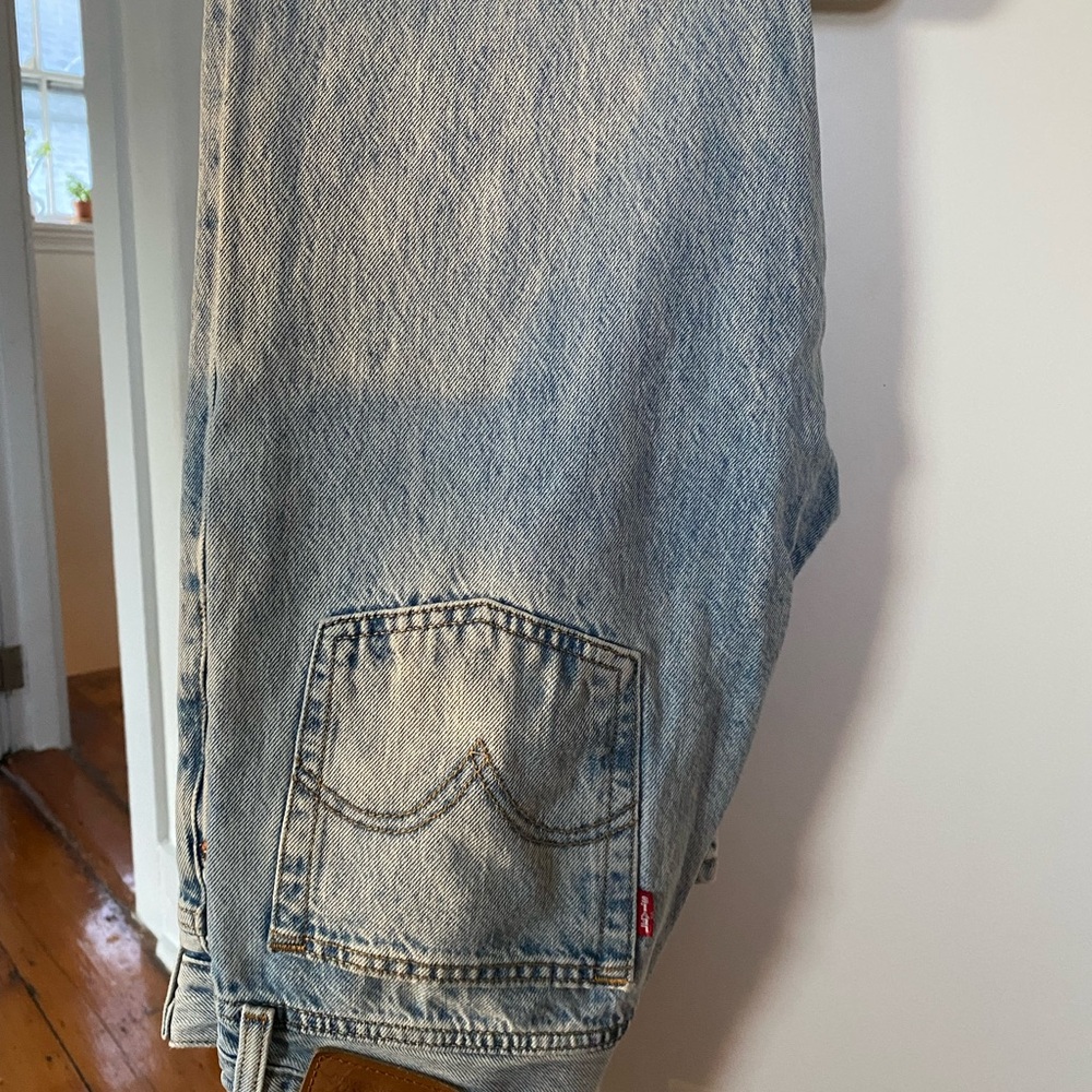 Levi's Classic Light Blue Jeans